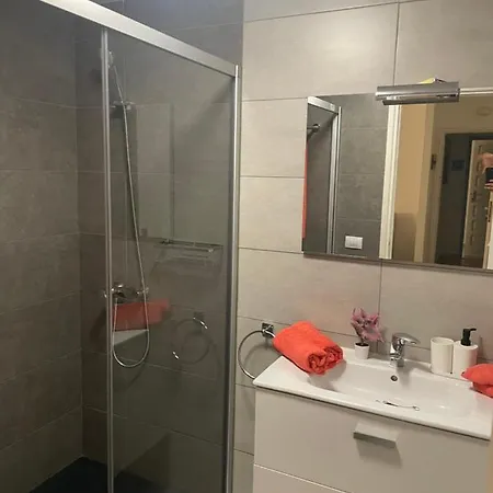 Tao Laia Apartment *